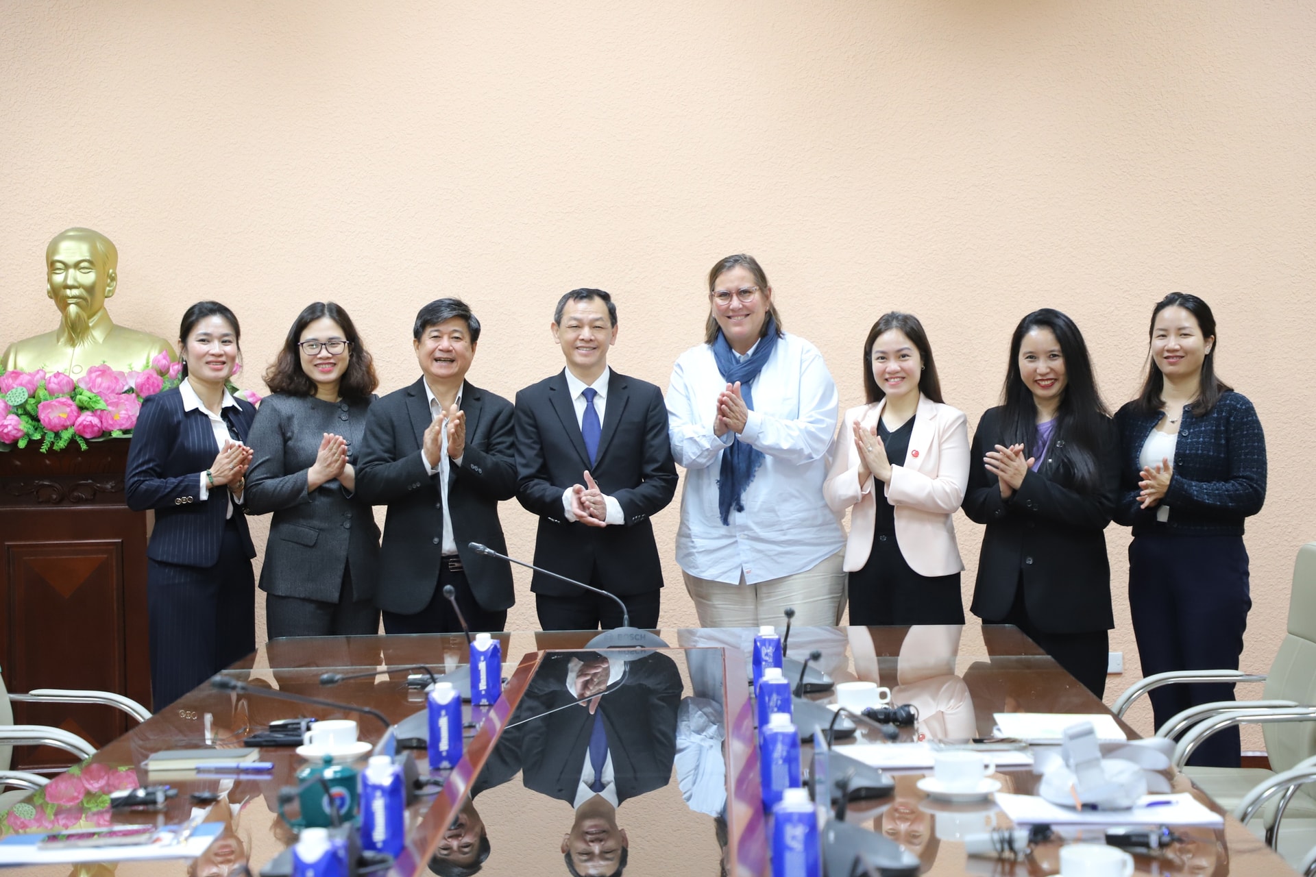 Quỹ từ thiện Bloomberg tiếp tục đồng hành cùng Việt Nam mở rộng hỗ trợ trẻ em phòng ngừa rượu bia, thuốc lá mới- Ảnh 4.