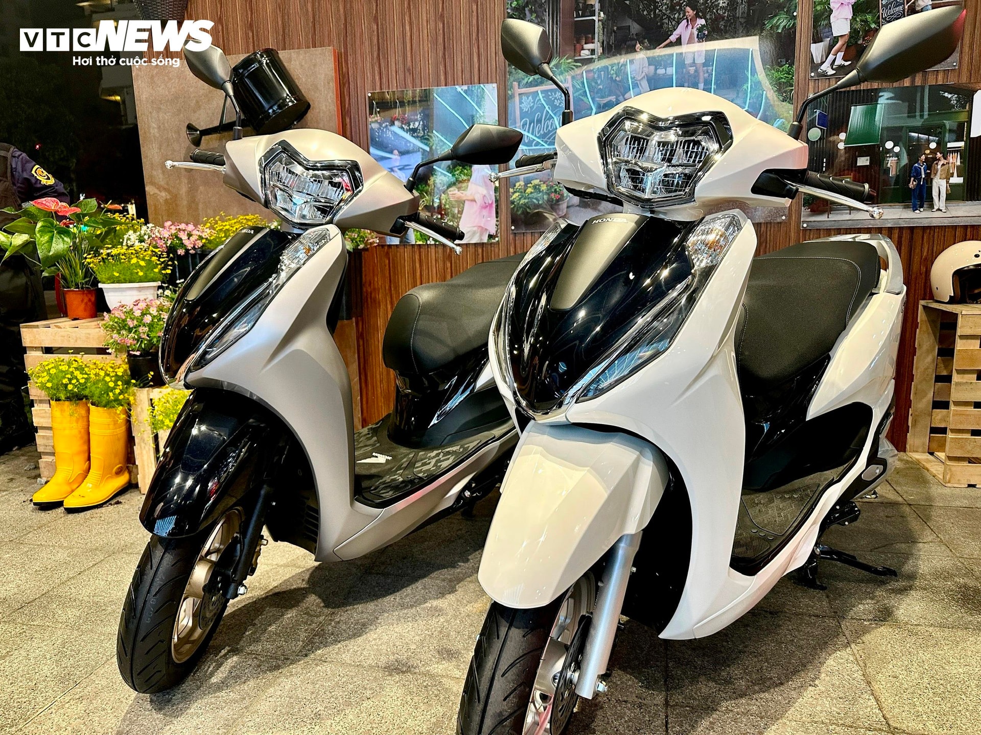 Mẫu xe chính thức được phân phối trên toàn quốc từ ngày 8/11 thông qua hệ thống cửa hàng bán xe và dịch vụ do Honda ủy quyền (HEAD). (Ảnh: Mạnh Hùng)