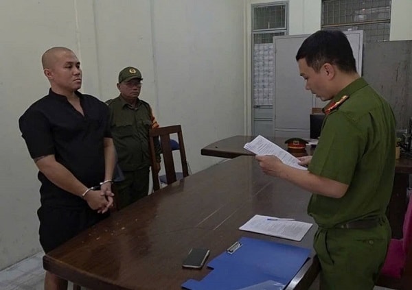 Bắt kẻ chủ mưu chém trọng thương 2 nạn nhân sau hơn 10 năm gây án- Ảnh 1. Bắt kẻ chủ mưu chém trọng thương 2 nạn nhân sau hơn 10 năm gây án- Ảnh 1.