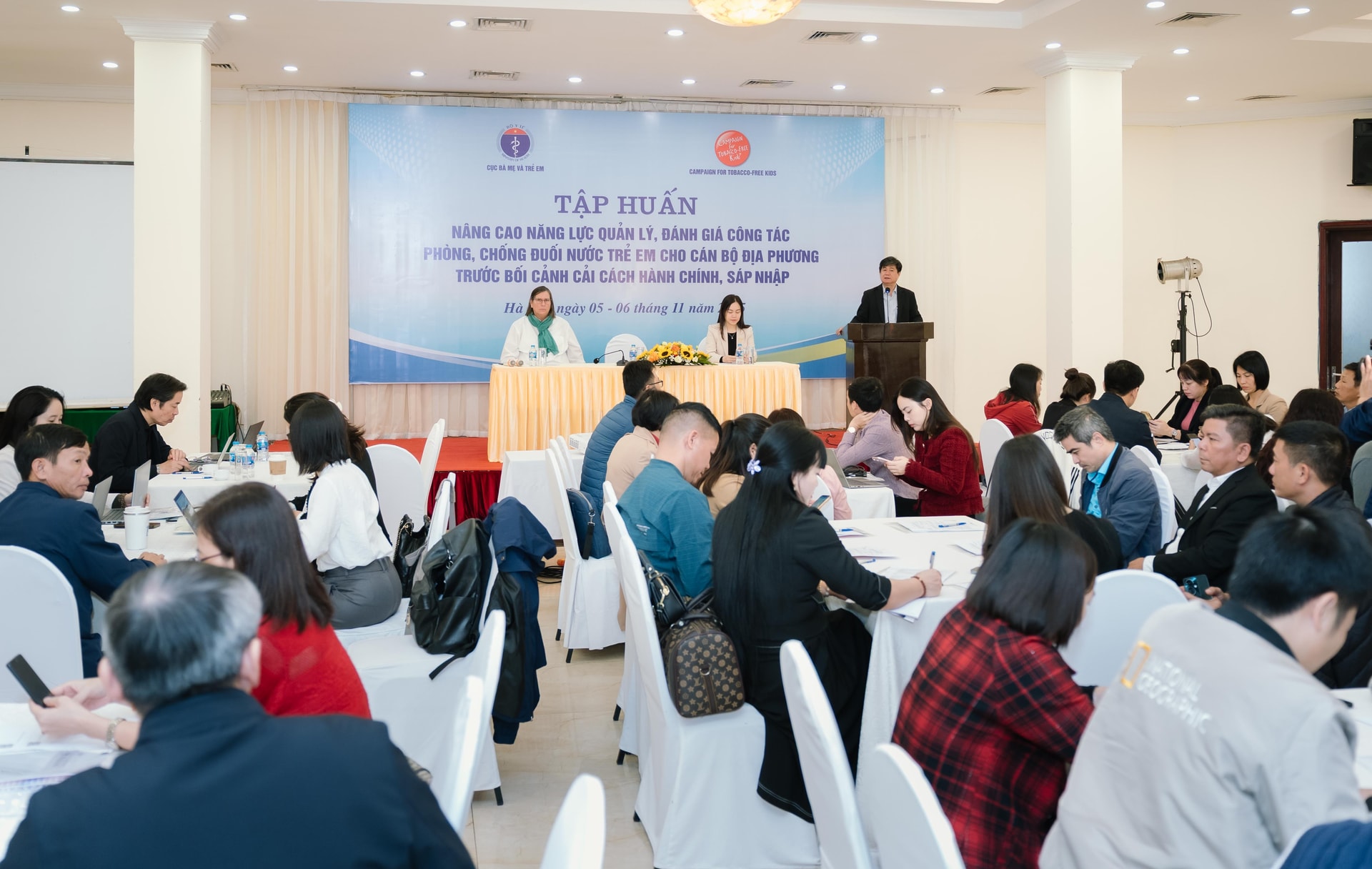 Gần 2.000 trẻ ở nước ta tử vong mỗi năm do đuối nước, cần nhân rộng mô hình dạy kỹ năng bơi an toàn - Ảnh 3. Gần 2.000 trẻ ở nước ta tử vong mỗi năm do đuối nước, cần nhân rộng mô hình dạy kỹ năng bơi an toàn - Ảnh 3.