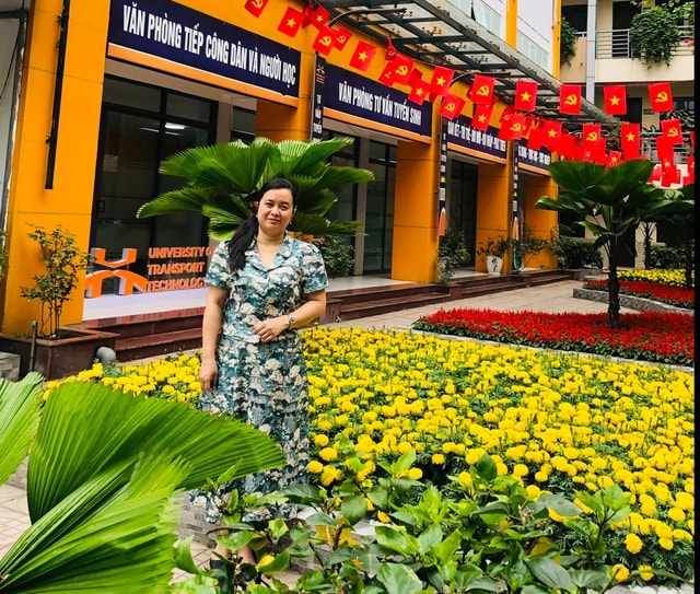 Giáo viên đóng góp ý kiến tâm huyết vào Dự thảo Văn kiện Đại hội XIV của Đảng- Ảnh 1. Giáo viên đóng góp ý kiến tâm huyết vào Dự thảo Văn kiện Đại hội XIV của Đảng- Ảnh 1.