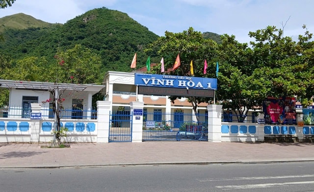 Học sinh ở Khánh Hòa nghỉ học ngày 6 và 7/11 để phòng tránh bão Kalmaegi- Ảnh 1.