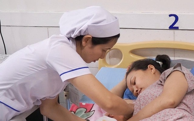 Ca sinh đặc biệt của người mẹ nhóm máu hiếm nhất Việt Nam- Ảnh 1.