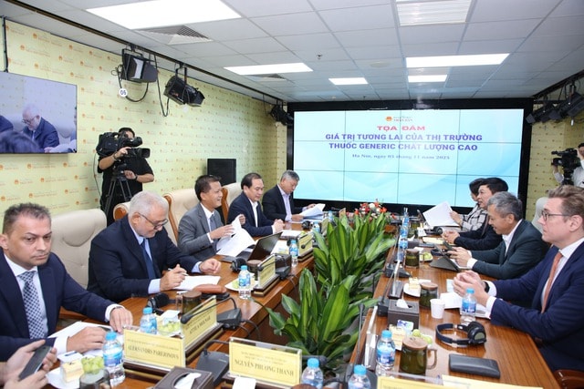 Bảo đảm khả năng tiếp cận thuốc an toàn, hiệu quả, giá hợp lý cho người dân- Ảnh 1. Bảo đảm khả năng tiếp cận thuốc an toàn, hiệu quả, giá hợp lý cho người dân- Ảnh 1.