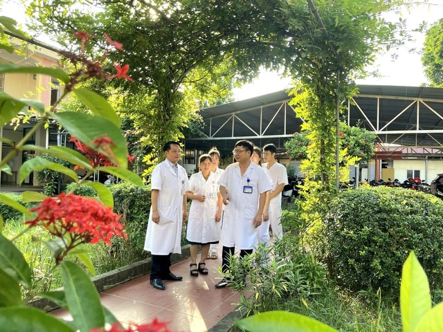 Trung tâm Y tế miền núi xây dựng cơ sở y tế Xanh - Sạch - Đẹp, nâng cao chất lượng phục vụ nhân dân- Ảnh 3. Trung tâm Y tế miền núi xây dựng cơ sở y tế Xanh - Sạch - Đẹp, nâng cao chất lượng phục vụ nhân dân- Ảnh 3.