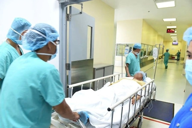 Đội cấp cứu tim mạch Giờ Vàng FV cứu cụ ông 80 tuổi thoát đột quỵ và nhồi máu cơ tim cấp- Ảnh 1. Đội cấp cứu tim mạch Giờ Vàng FV cứu cụ ông 80 tuổi thoát đột quỵ và nhồi máu cơ tim cấp- Ảnh 1.