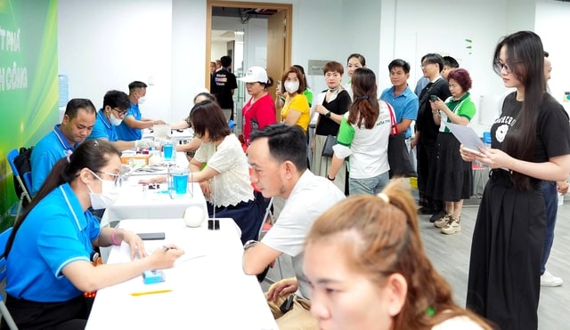 Care For Việt Nam tiếp tục được vinh danh 'Doanh nghiệp vì Cộng đồng' tại Saigon Times CSR 2025- Ảnh 3.