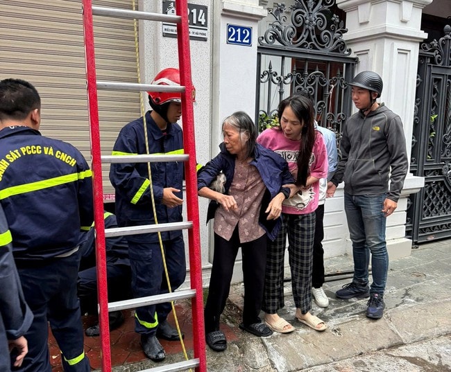 Giải cứu thành công 3 người trong vụ cháy tại Hải Phòng- Ảnh 3.