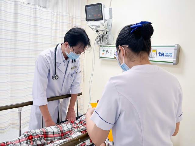 TPHCM: Đã tìm ra được ‘thủ phạm’ gây ngộ độc cho 83 người sau ăn bánh mì- Ảnh 2. TPHCM: Đã tìm ra được ‘thủ phạm’ gây ngộ độc cho 83 người sau ăn bánh mì- Ảnh 2.