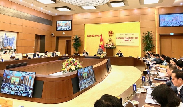 Ủy ban Văn hóa và Xã hội thẩm tra chính sách đột phá cho ngành Y tế- Ảnh 1.