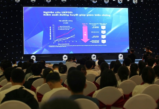 Nghệ An hưởng ứng Ngày Đái tháo đường Thế giới và Ngày toàn dân sử dụng muối i-ốt- Ảnh 4.