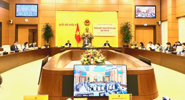 Đề xuất ‘hành hung viên y tế có thể bị xử lý hình sự như chống người thi hành công vụ, buộc xin lỗi công khai’- Ảnh 1.