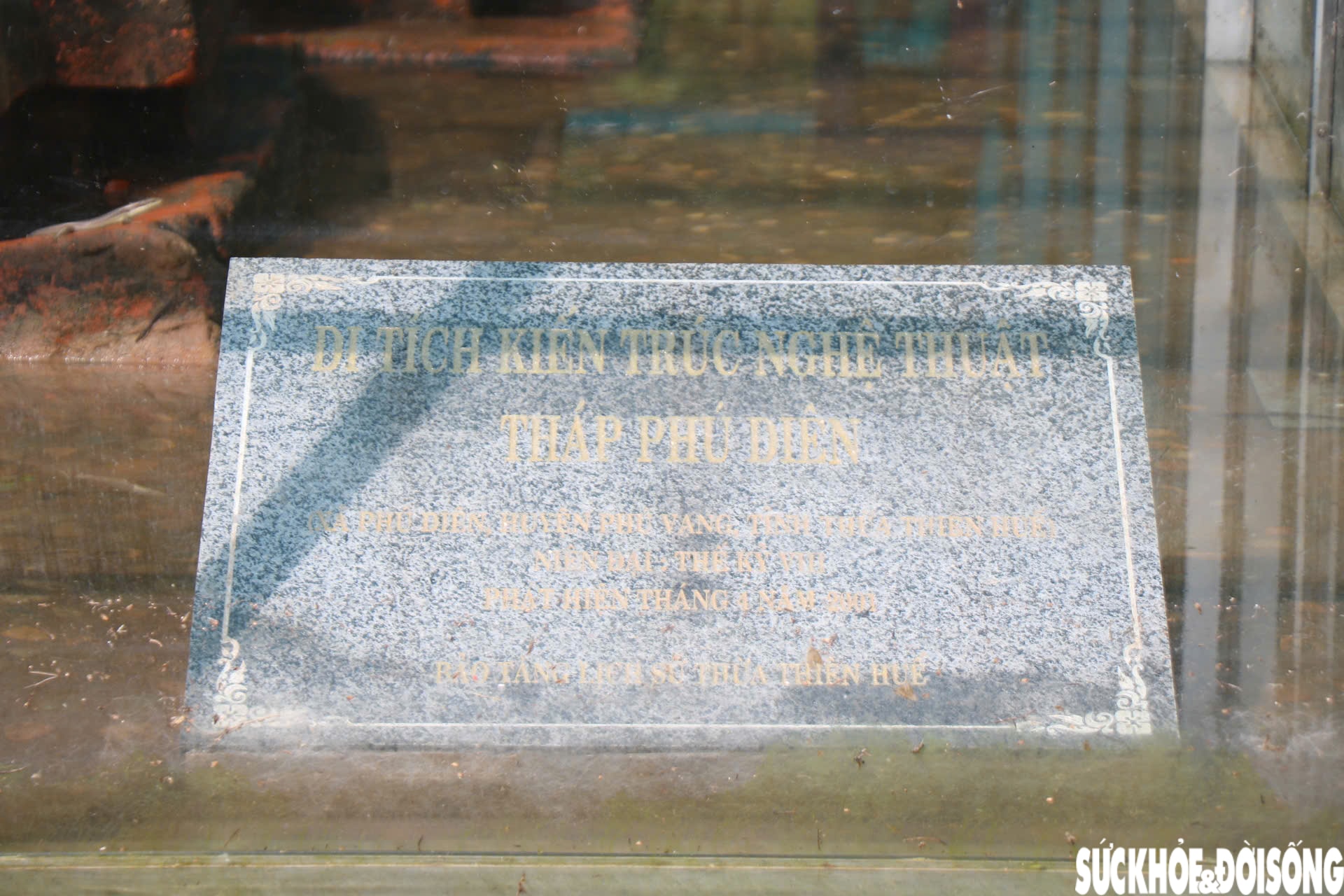 Hình ảnh mới nhất về Tháp Chăm nghìn năm tuổi ở Huế sau nhiều ngày bị ngâm trong nước- Ảnh 12.