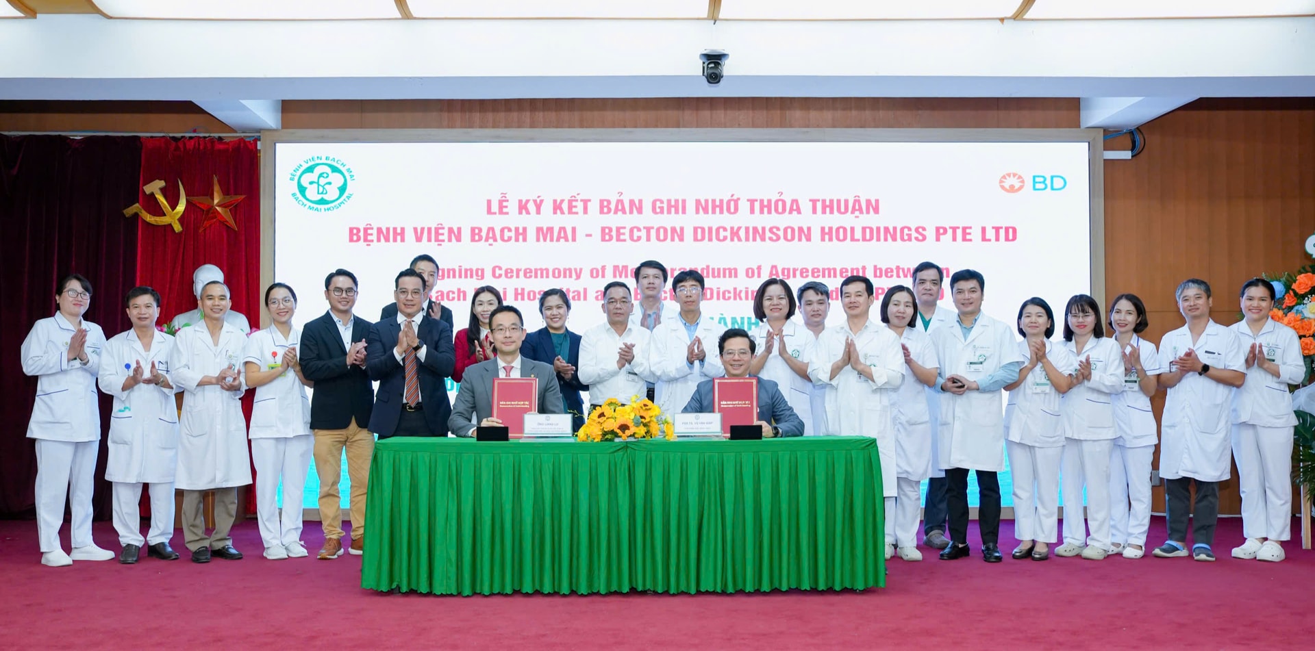 Hợp tác quốc tế để lập trung tâm đào tạo thực hành, nghiên cứu trọng điểm về trị liệu mạch máu tại Việt Nam- Ảnh 1. Hợp tác quốc tế để lập trung tâm đào tạo thực hành, nghiên cứu trọng điểm về trị liệu mạch máu tại Việt Nam- Ảnh 1.