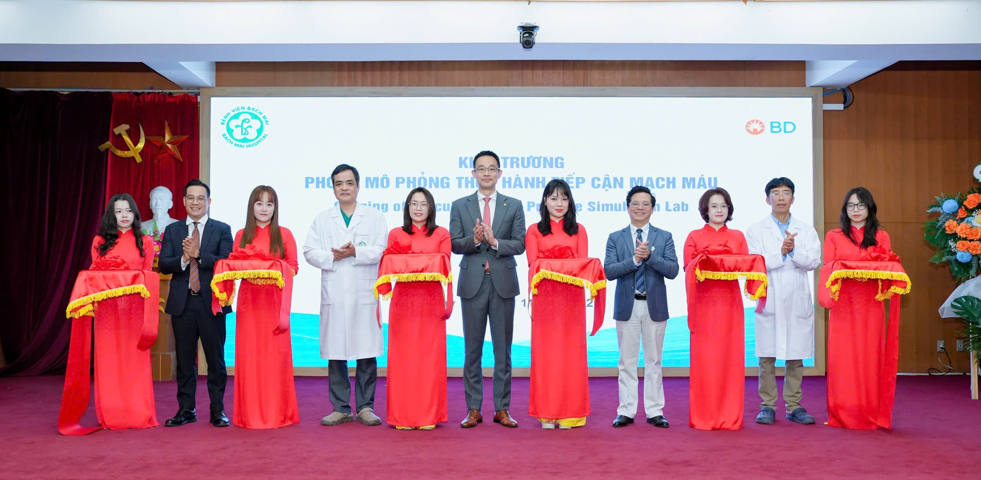 Hợp tác quốc tế để lập trung tâm đào tạo thực hành, nghiên cứu trọng điểm về trị liệu mạch máu tại Việt Nam- Ảnh 2. Hợp tác quốc tế để lập trung tâm đào tạo thực hành, nghiên cứu trọng điểm về trị liệu mạch máu tại Việt Nam- Ảnh 2.