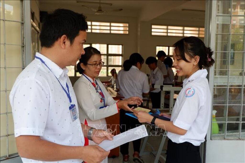 Kỳ thi chọn học sinh giỏi quốc gia Trung học Phổ thông được tổ chức ngày 25-26/12- Ảnh 1. Kỳ thi chọn học sinh giỏi quốc gia Trung học Phổ thông được tổ chức ngày 25-26/12- Ảnh 1.