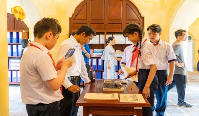 Chuyển đổi số mở ra nhiều cơ hội mới cho trẻ em- Ảnh 2.