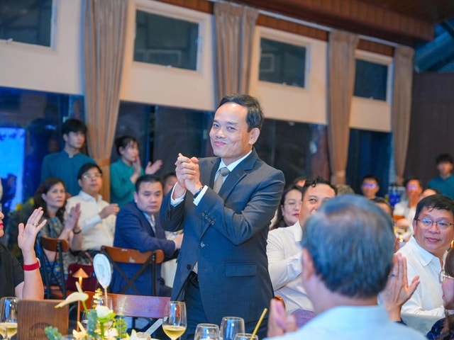 Lãnh đạo TPHCM gặp gỡ giới đại học: Khơi nguồn sáng kiến tri thức, kiến tạo đô thị xanh và nhân văn- Ảnh 1.