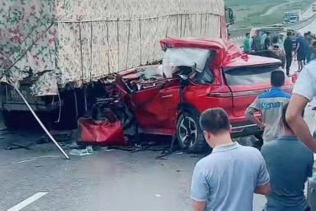 Thông tin mới nhất về sức khỏe 7 người trong vụ tai nạn trên cao tốc- Ảnh 2. Thông tin mới nhất về sức khỏe 7 người trong vụ tai nạn trên cao tốc- Ảnh 2.