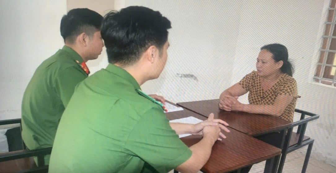 Người bốc mộ và cú lừa hơn 4 tỷ đồng mua bán đất dự án- Ảnh 1. Người bốc mộ và cú lừa hơn 4 tỷ đồng mua bán đất dự án- Ảnh 1.