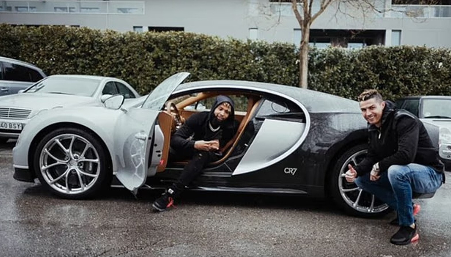 Chiếc Chiron của Ronaldo có tốc độ tối đa vượt mức 420 km/h.