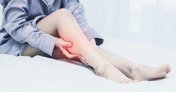 Phải làm gì khi bị chuột rút bắp chân?