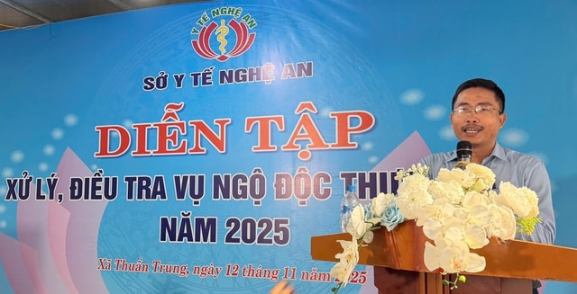 Diễn tập xử trí tình huống đám cưới ở Nghệ An có hơn 100 người tham dự xảy ra ngộ độc thực phẩm- Ảnh 6. Diễn tập xử trí tình huống đám cưới ở Nghệ An có hơn 100 người tham dự xảy ra ngộ độc thực phẩm- Ảnh 6.