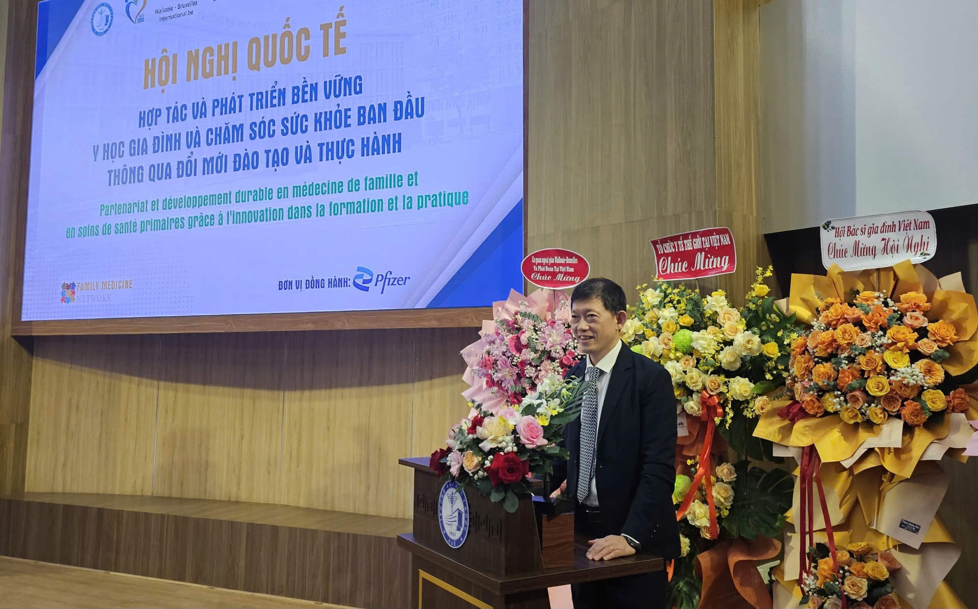 Củng cố y tế cơ sở, phát triển y học gia đình để bao phủ chăm sóc sức khỏe nhân dân- Ảnh 2. Củng cố y tế cơ sở, phát triển y học gia đình để bao phủ chăm sóc sức khỏe nhân dân- Ảnh 2.