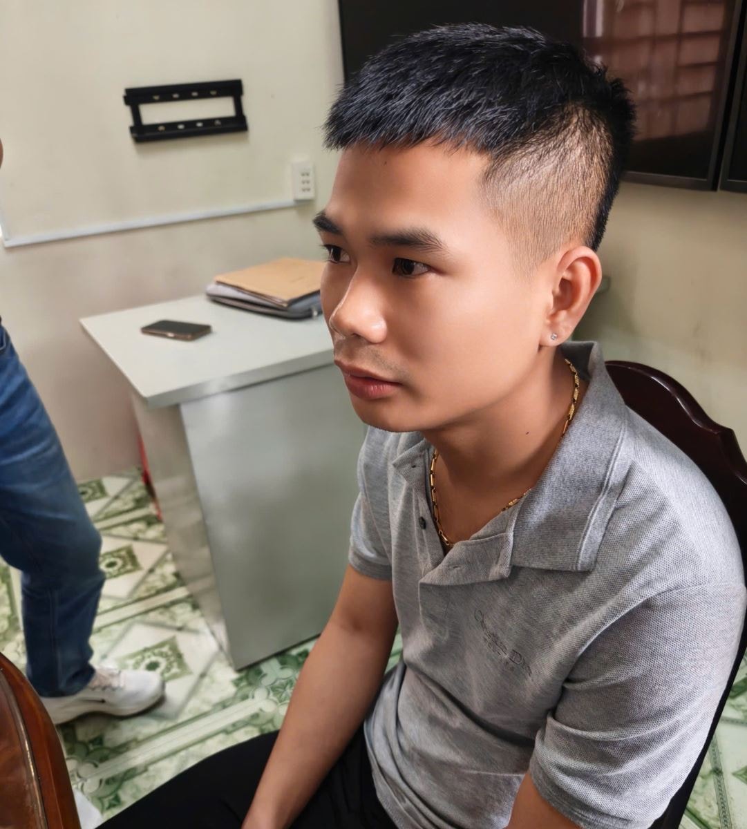 Hàng nghìn người cầm cố tài khoản iCloud điện thoại Iphone vay nặng lãi với giá 'cắt cổ'- Ảnh 1. Hàng nghìn người cầm cố tài khoản iCloud điện thoại Iphone vay nặng lãi với giá 'cắt cổ'- Ảnh 1.