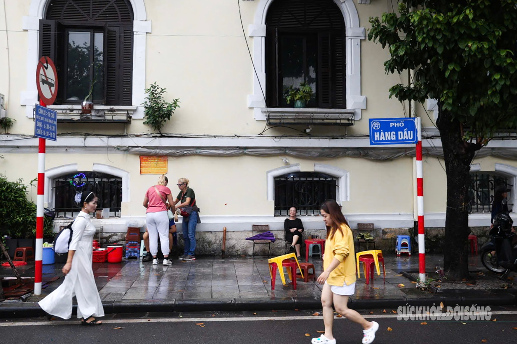 Các hộ dân sống ở ngõ nhỏ trên đất vàng hồ Gươm trước ngày di dời- Ảnh 11. Các hộ dân sống ở ngõ nhỏ trên đất vàng hồ Gươm trước ngày di dời- Ảnh 11.