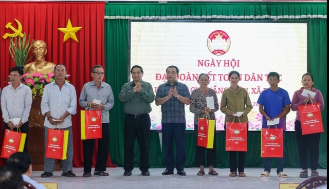 Thủ tướng Phạm Minh Chính dự Ngày hội Đại đoàn kết dân tộc tại Gia Lai- Ảnh 3.