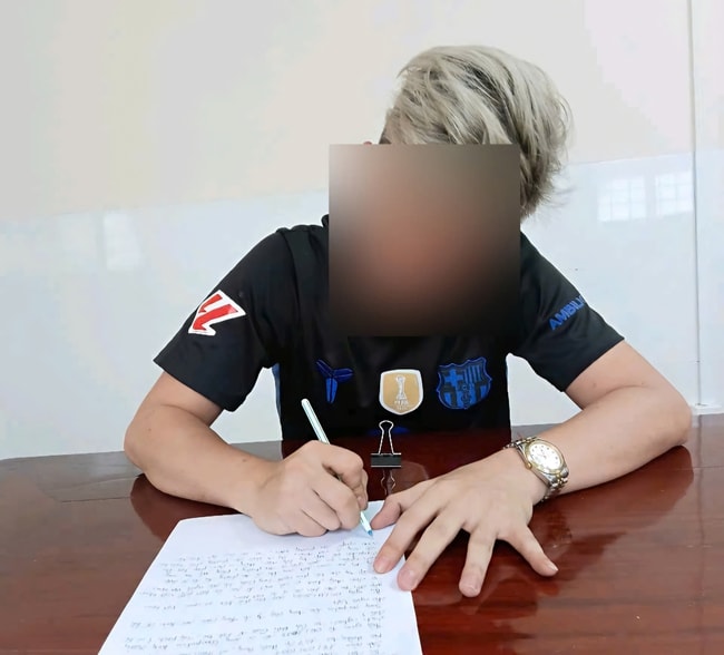 Mắc bẫy 'việc nhẹ lương cao' nam thanh niên bị bán sang Campuchia để lừa đảo- Ảnh 1. Mắc bẫy 'việc nhẹ lương cao' nam thanh niên bị bán sang Campuchia để lừa đảo- Ảnh 1.