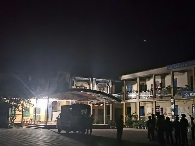 Lào Cai: Cháy lớn tại trường mầm non, nghi có người tử vong- Ảnh 1. Lào Cai: Cháy lớn tại trường mầm non, nghi có người tử vong- Ảnh 1.