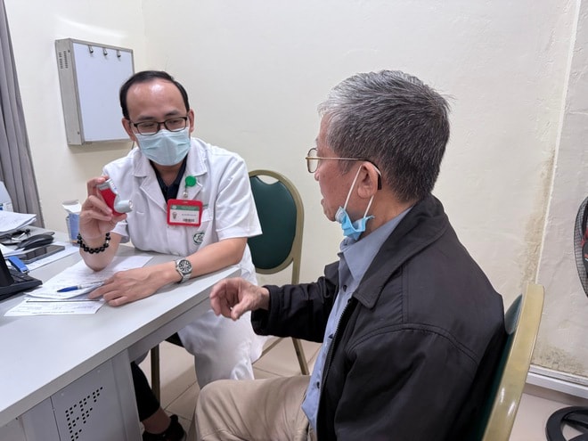 Chuyên gia Bệnh viện Bạch Mai: Khó thở, ho mãn tính đừng chủ quan, hãy nghĩ đến COPD- Ảnh 5.