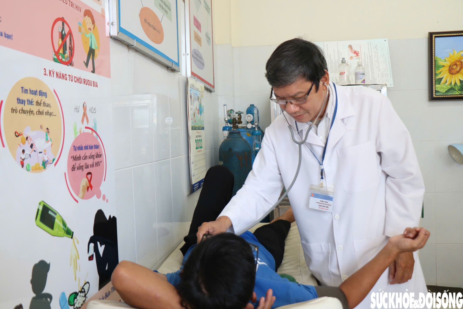 Bác sĩ 17 năm 'gieo hy vọng' cho người nhiễm HIV: Bệnh nhân khỏe mạnh là niềm vui của thầy thuốc- Ảnh 4.