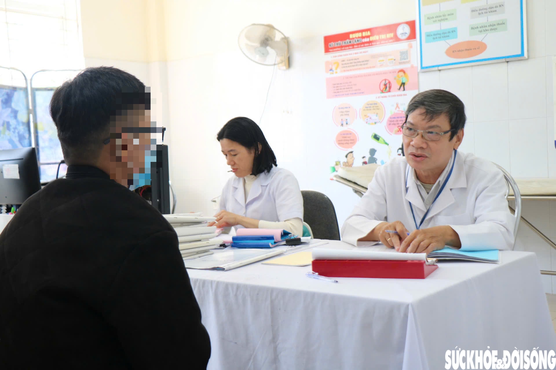 Bác sĩ 17 năm 'gieo hy vọng' cho người nhiễm HIV: Bệnh nhân khỏe mạnh là niềm vui của thầy thuốc- Ảnh 6.