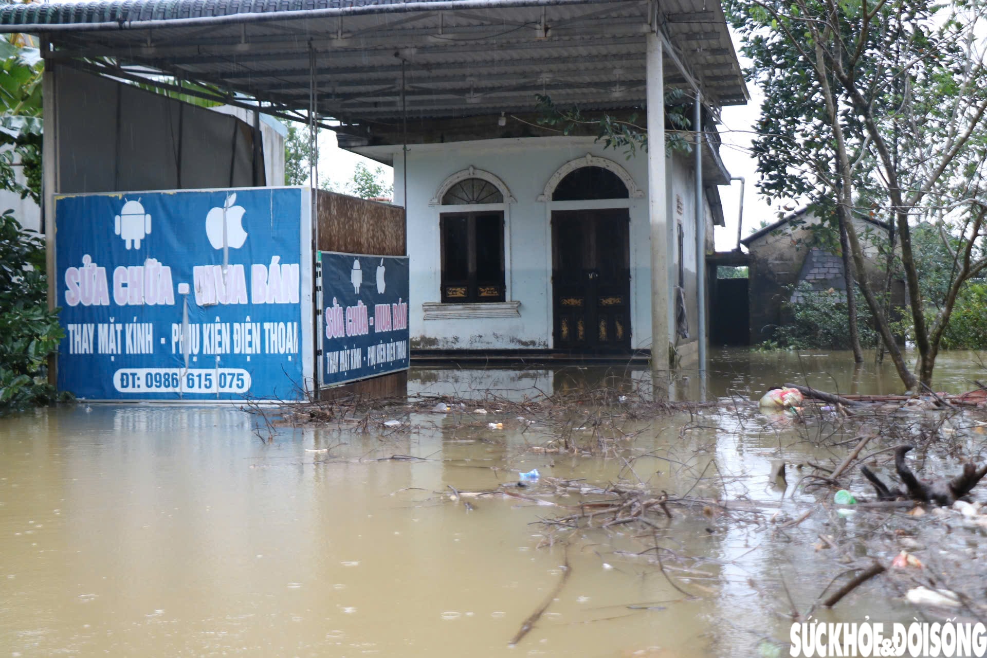 Lũ dâng hơn 2m nhấn chìm ngôi làng miền núi ở Huế- Ảnh 15.
