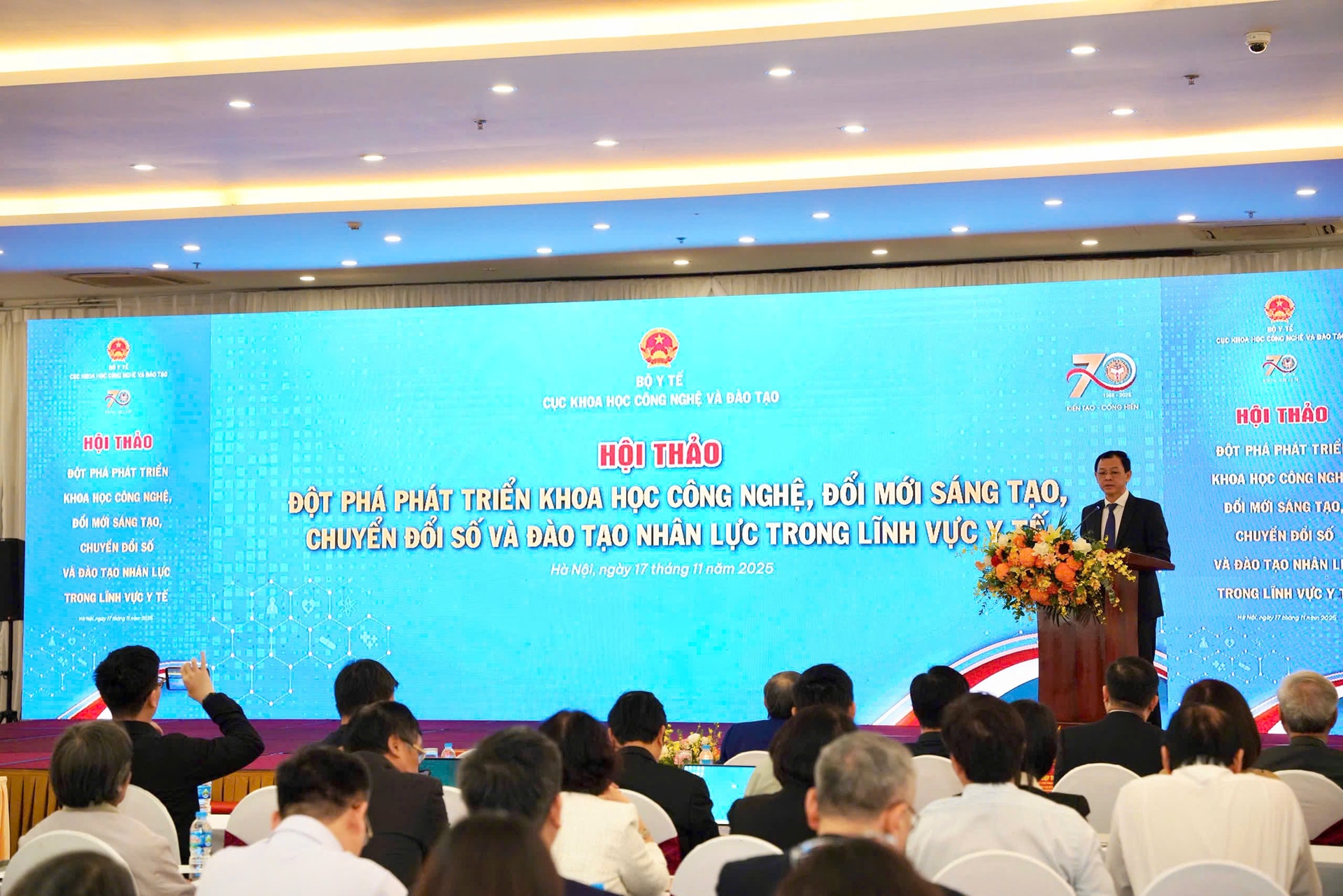 Hợp tác chuyển giao công nghệ tế bào miễn dịch, sản xuất vắc xin thế hệ mới điều trị ung thư, bệnh mạn tính...- Ảnh 2.