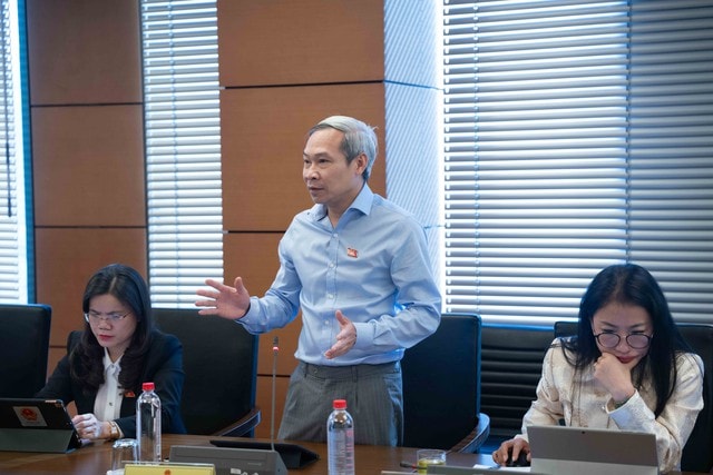 ĐBQH đề xuất không truy thu thuế đối với bệnh viện công- Ảnh 2. ĐBQH đề xuất không truy thu thuế đối với bệnh viện công- Ảnh 2.