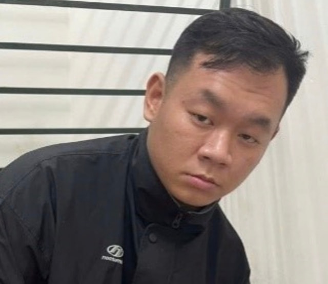 Bắt đối tượng đột nhập quán cà phê trộm tài sản trong đêm- Ảnh 1. Bắt đối tượng đột nhập quán cà phê trộm tài sản trong đêm- Ảnh 1.