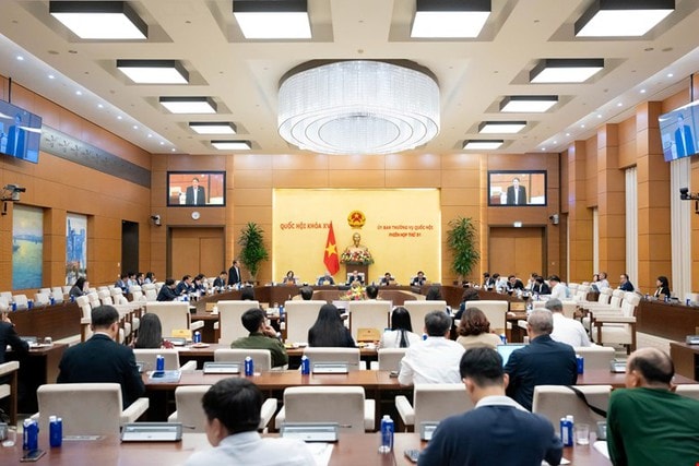 Trình UBTVQH Chương trình mục tiêu quốc gia về chăm sóc sức khỏe, dân số và phát triển giai đoạn 2026–2035- Ảnh 1. Trình UBTVQH Chương trình mục tiêu quốc gia về chăm sóc sức khỏe, dân số và phát triển giai đoạn 2026–2035- Ảnh 1.