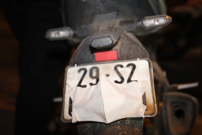 Lỗi che biển số xe máy phạt bao nhiêu tiền?- Ảnh 3. Lỗi che biển số xe máy phạt bao nhiêu tiền?- Ảnh 3.
