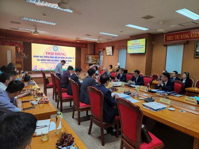 Khám bệnh thời 4.0 tại BV Đa khoa Hoà Bình và bước ngoặt với bệnh án điện tử Viettel- Ảnh 2. Khám bệnh thời 4.0 tại BV Đa khoa Hoà Bình và bước ngoặt với bệnh án điện tử Viettel- Ảnh 2.