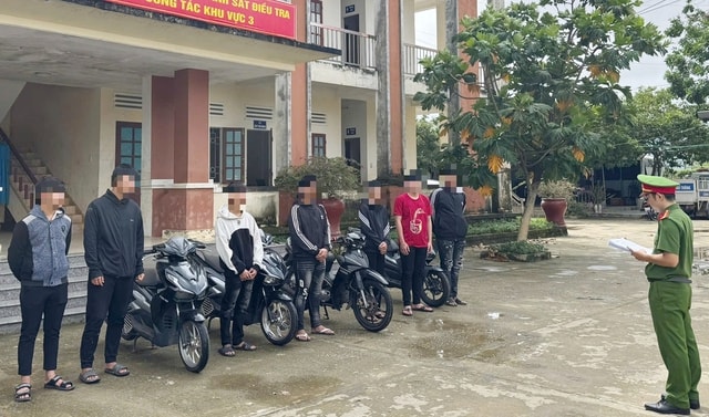 Nhóm thiếu niên liều lĩnh mang đao tấn công người dân trong đêm- Ảnh 1. Nhóm thiếu niên liều lĩnh mang đao tấn công người dân trong đêm- Ảnh 1.