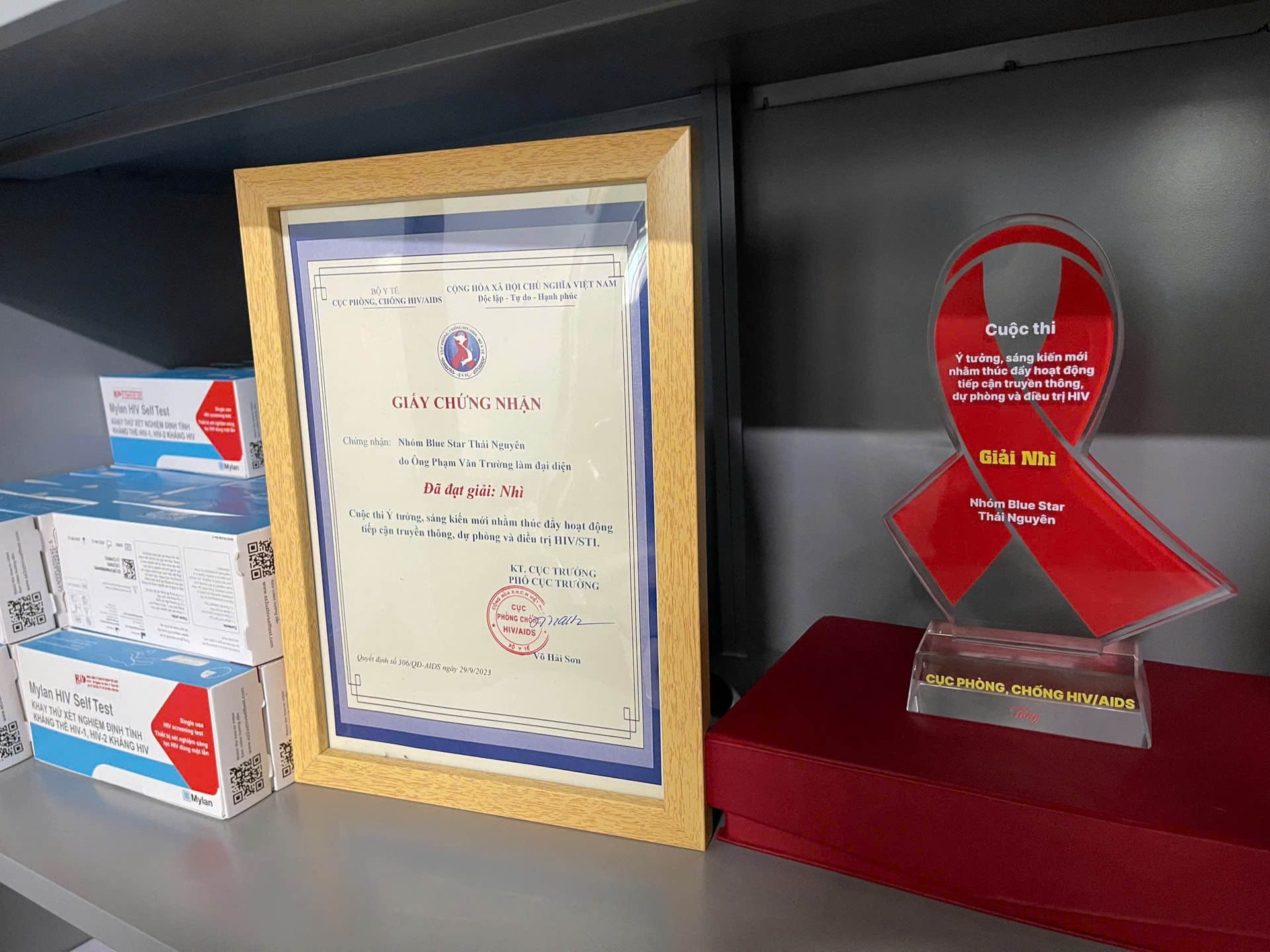 'Hãy nắm lấy tay tôi!' (Kỳ 3 - cuối): HIV không phải là dấu chấm hết!- Ảnh 5. 'Hãy nắm lấy tay tôi!' (Kỳ 3 - cuối): HIV không phải là dấu chấm hết!- Ảnh 5.