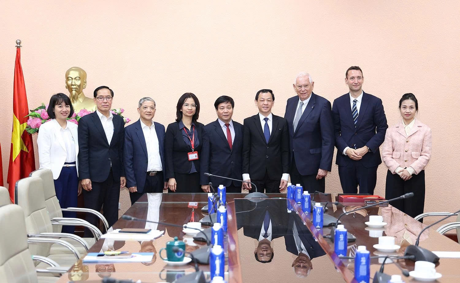 Thứ trưởng Nguyễn Tri Thức tiếp Hiệu trưởng Trường Đại học Khoa học Ứng dụng IMC Krems- Cộng hòa Áo- Ảnh 6.