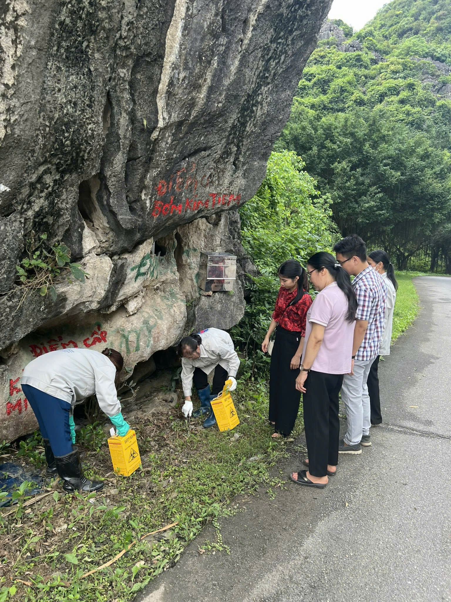 Phòng chống HIV/AIDS tại Ninh Bình, từ chính sách đặc thù đến những chuyển biến về kiểm soát tình hình dịch- Ảnh 2. Phòng chống HIV/AIDS tại Ninh Bình, từ chính sách đặc thù đến những chuyển biến về kiểm soát tình hình dịch- Ảnh 2.