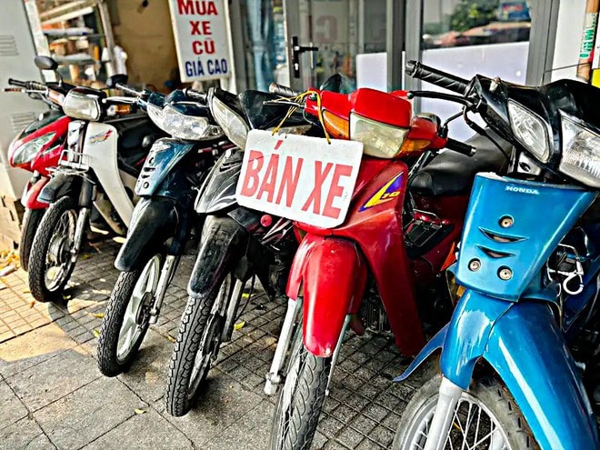 Mua bán xe cũ chưa sang tên, thủ tục dang dở: Cần làm gì để không bị phạt?- Ảnh 2.