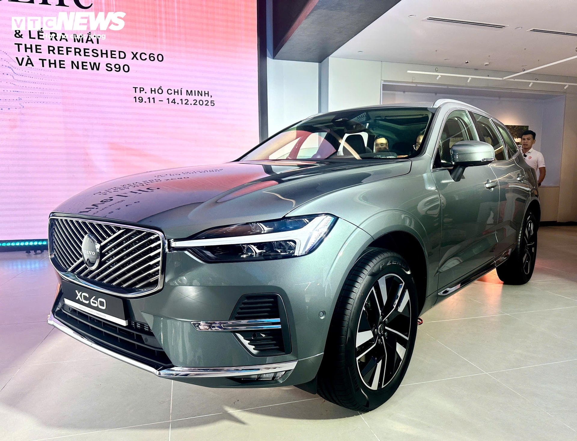 Volvo ra mắt XC60 và S90 mới tại Việt Nam, nâng cấp thiết kế và công nghệ - 1