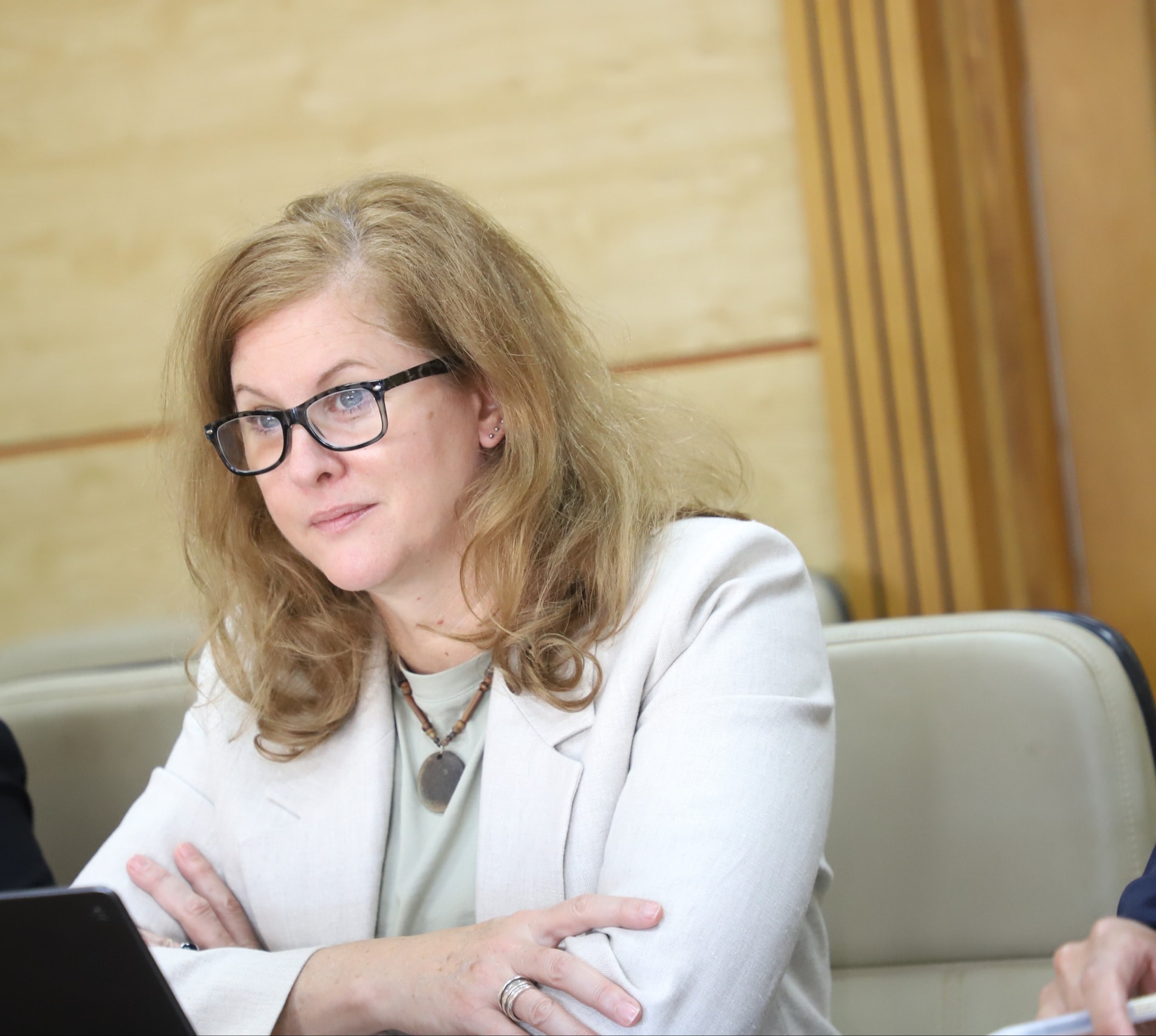 Thứ trưởng Bộ Y tế Lê Đức Luận tiếp đoàn Ngân hàng Phát triển Châu Á- Ảnh 4. Thứ trưởng Bộ Y tế Lê Đức Luận tiếp đoàn Ngân hàng Phát triển Châu Á- Ảnh 4.